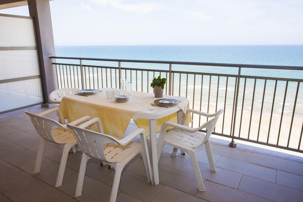 Apartment Nuria Bellreguard Bagian luar foto