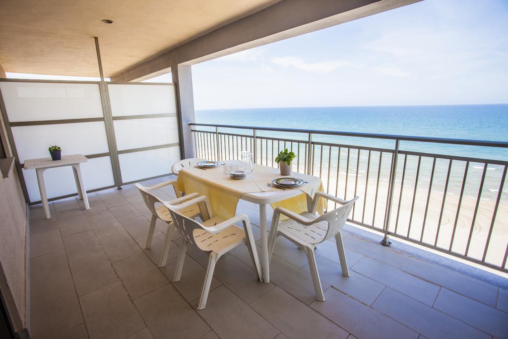 Apartment Nuria Bellreguard Bagian luar foto