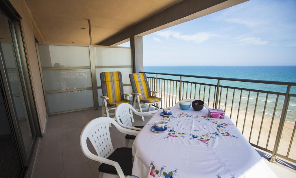 Apartment Nuria Bellreguard Bagian luar foto